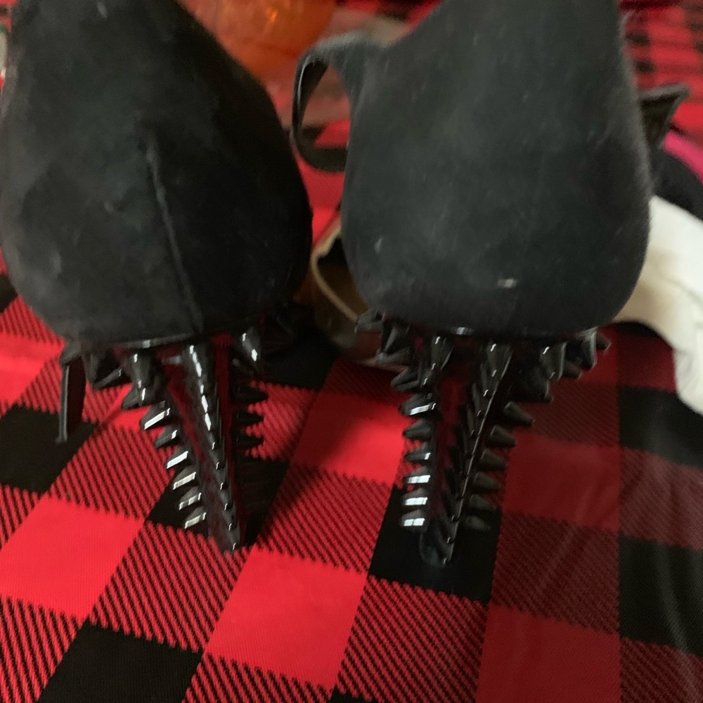 Spiky Pretty - image 5